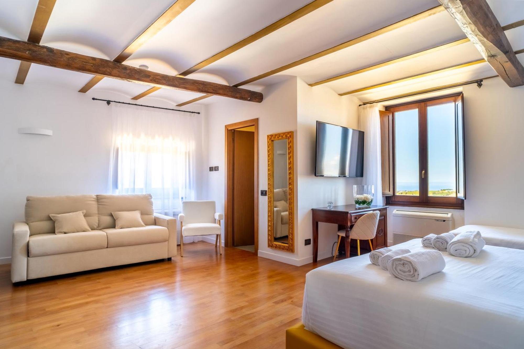 Vittoria Hotel